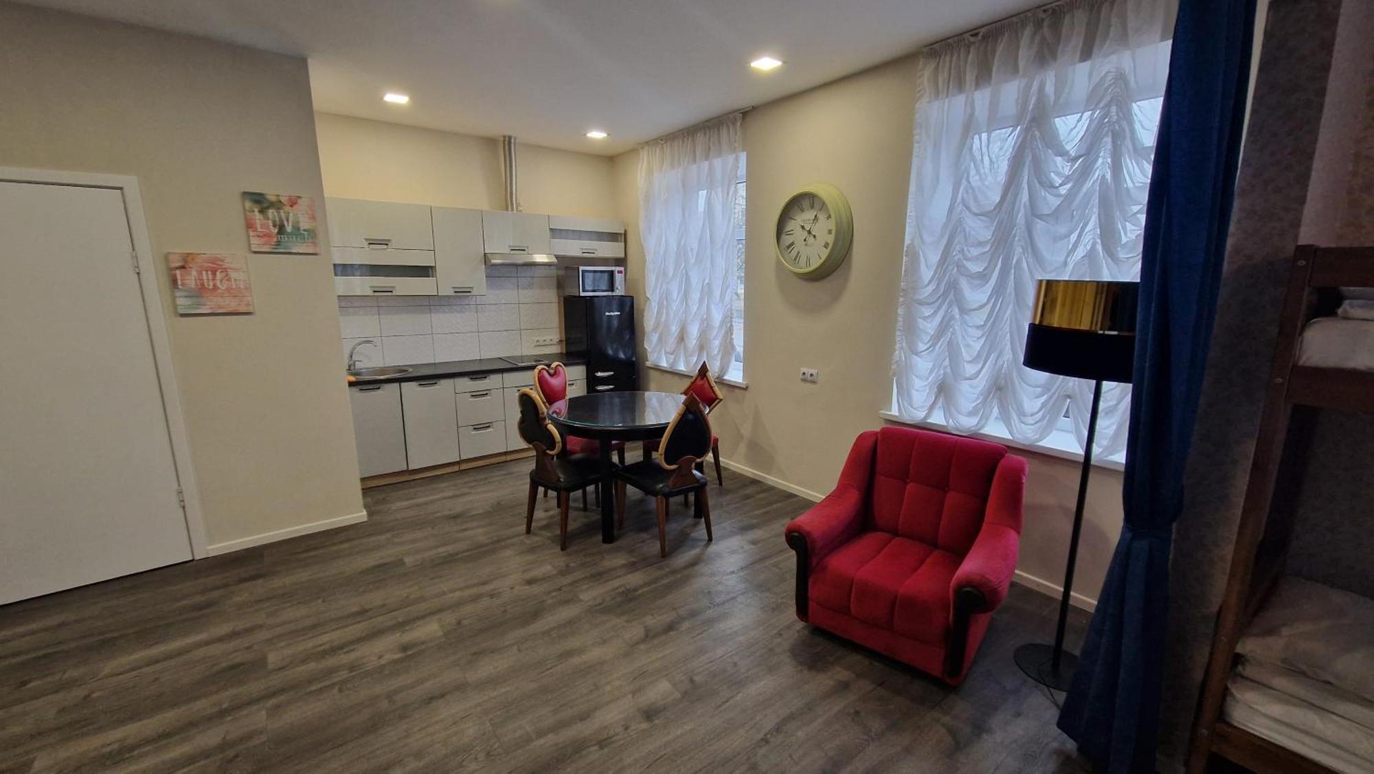 Central Hotel With Free Parking Рига Екстер'єр фото