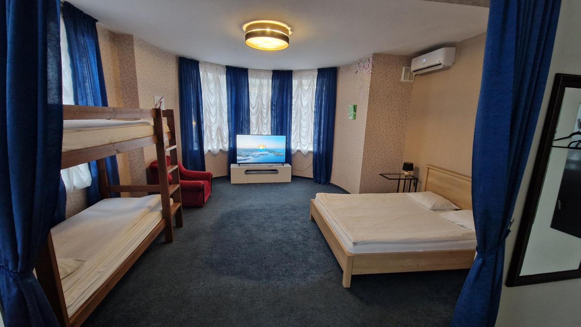 Central Hotel With Free Parking Рига Екстер'єр фото